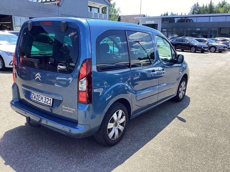 Bleu kyanos Gebraucht 2017 Citroën Berlingo SELECTION Van / Kleinbus | 8.198 € (Fairer Preis) - Bild 1/4