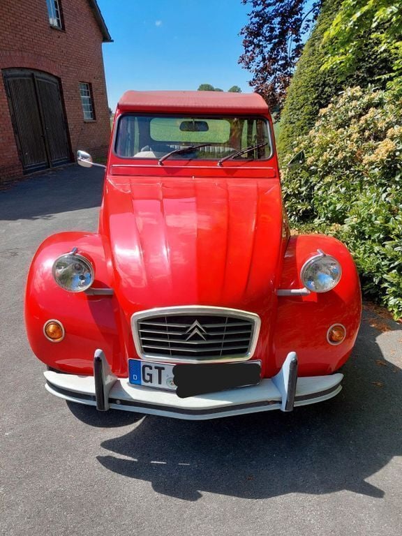 Rot Gebraucht 1984 Citroën 2CV Limousine | 13.084 € - Bild 1/4