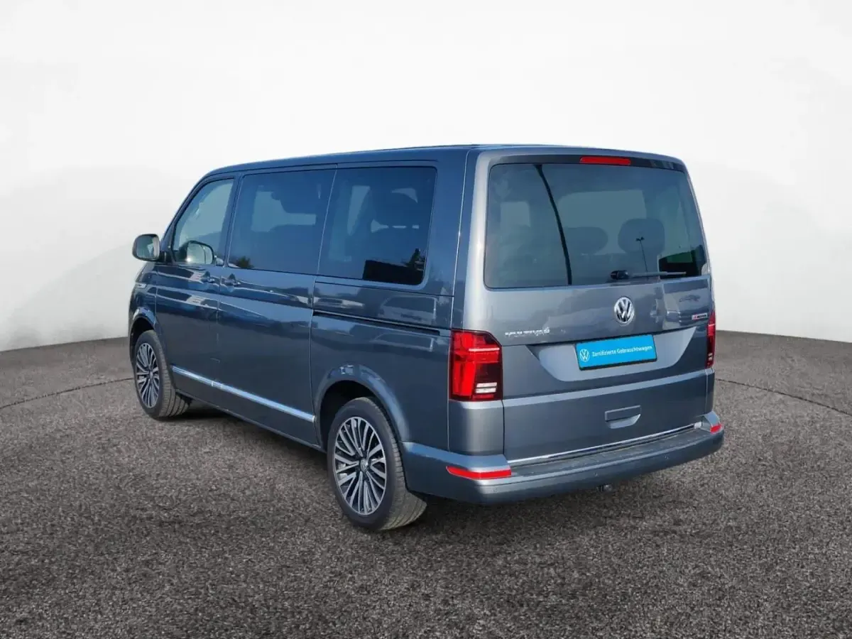 Second-hand VW Multivan Generation Six 204 CP (150 kW) 2022 Monovolum