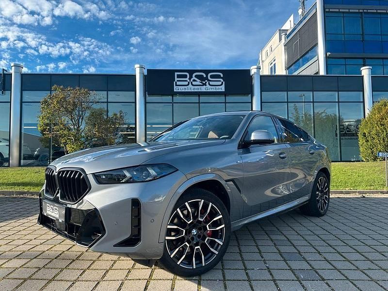 Grau Gebraucht 2025 BMW X6 M Sport SUV | 87.990 € (Guter Preis) - Bild 1/4