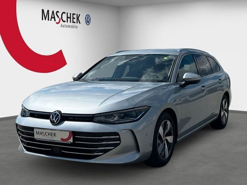 Gebraucht VW Passat IQ Drive 150 PS (110 kW) 2024 Oyster silver Kombi