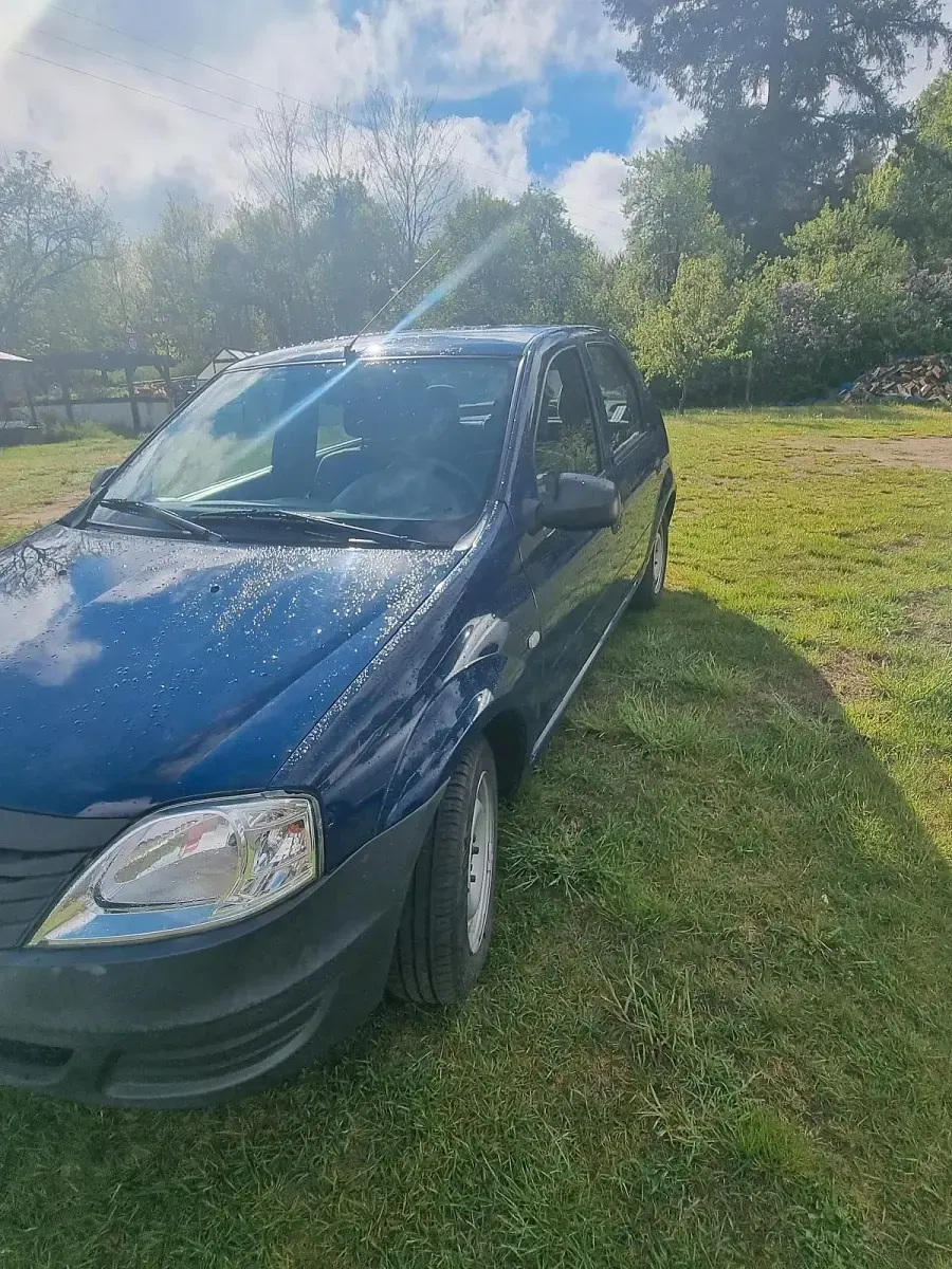 Używany Dacia Logan 75 KM (55 kW) 2009 Niebieski Sedan/Limuzyna