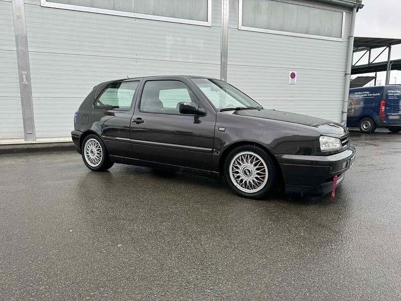 Gebraucht VW Golf 174 PS (127 kW) 1993 Schwarz Coupé
