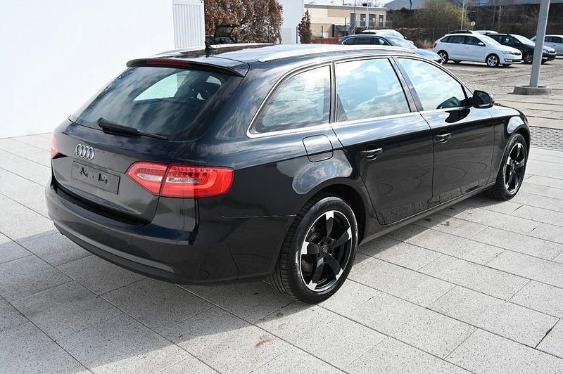 Gebraucht Audi A4 Attraction 150 PS (110 kW) 2015 Schwarz Limousine