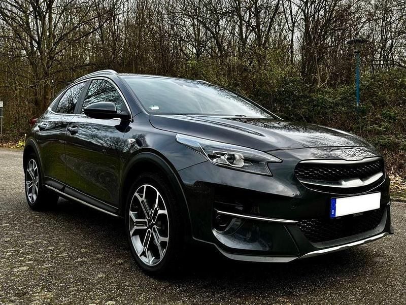 Gebraucht Kia XCeed Vision 140 PS (102 kW) 2019 Grau SUV