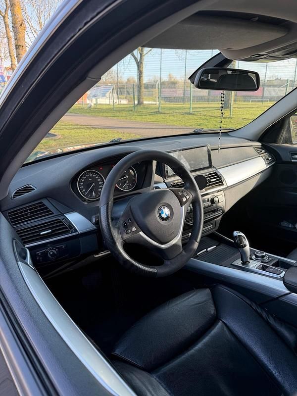 Gebraucht BMW X5 235 PS (172 kW) 2010 Schwarz SUV