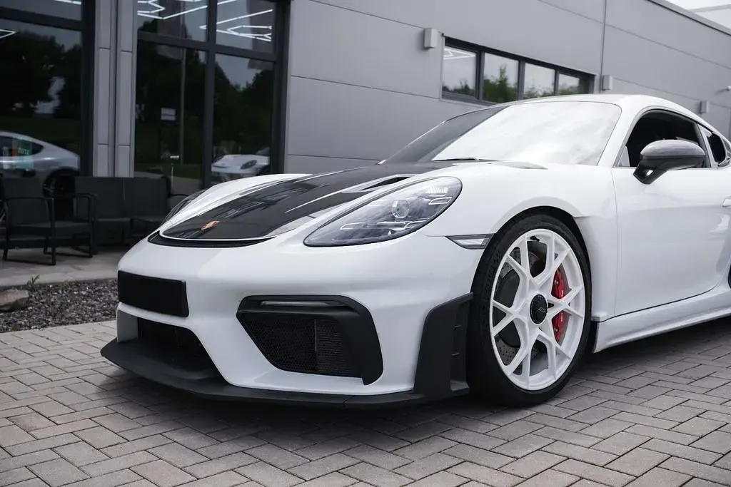 Gebraucht Porsche 718 500 PS (367 kW) 2023 Weiß Coupé