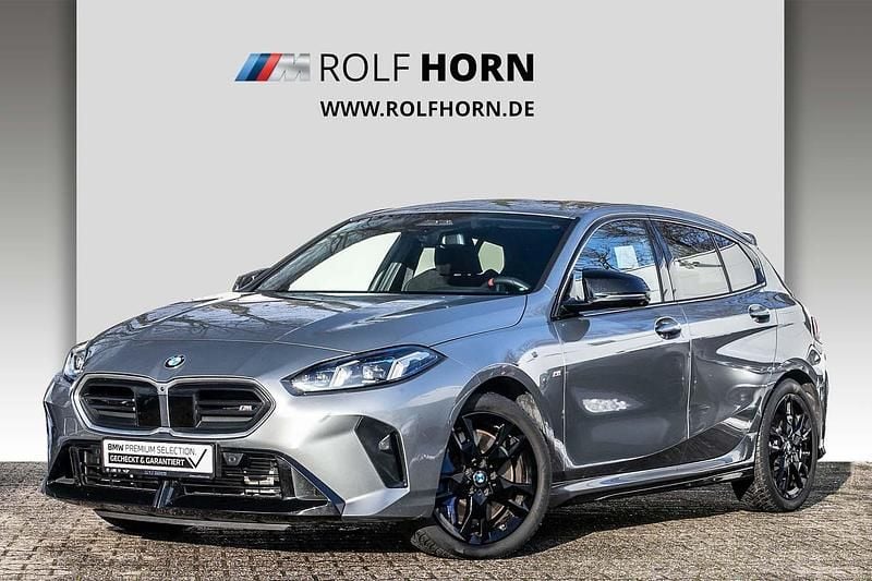 Grau Gebraucht 2025 BMW M135 M Sport Kleinwagen | 39.390 € (Guter Preis) - Bild 1/4