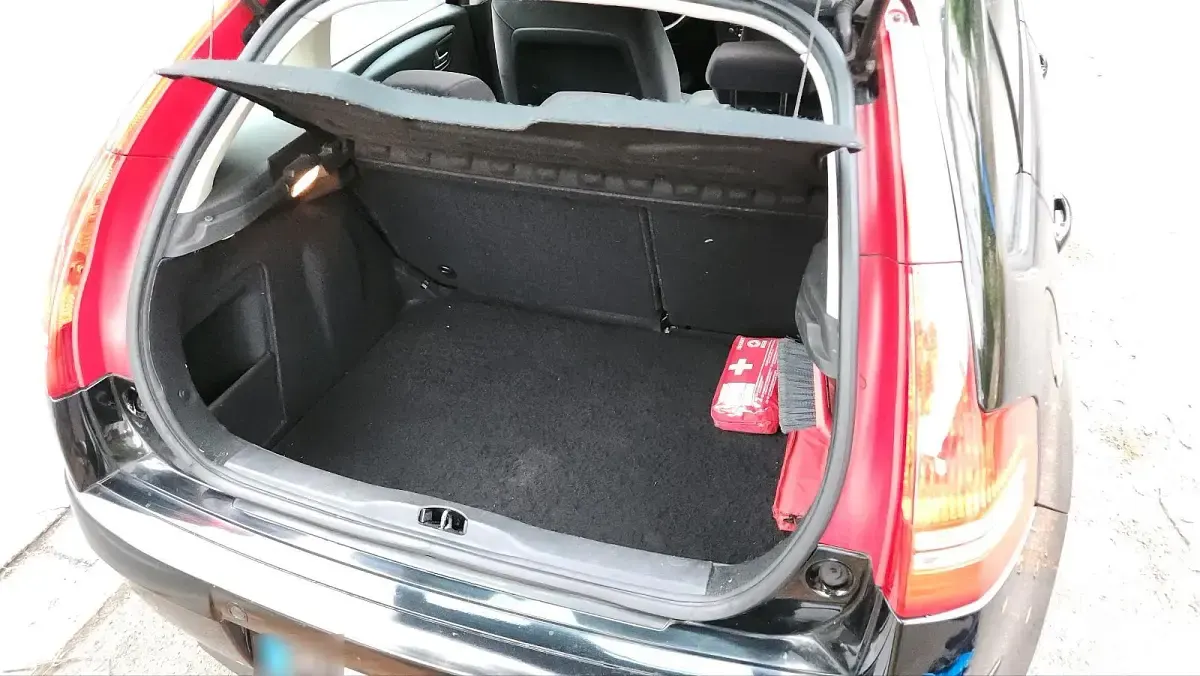 Gebraucht Citroën C4 109 PS (80 kW) 2008 Schwarz Kleinwagen