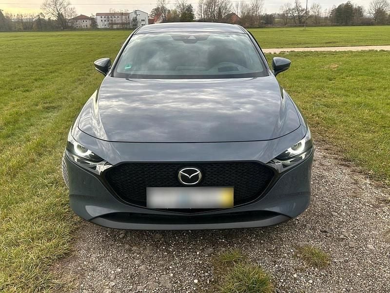 Gebraucht Mazda 3 122 PS (89 kW) 2021 Grau Limousine