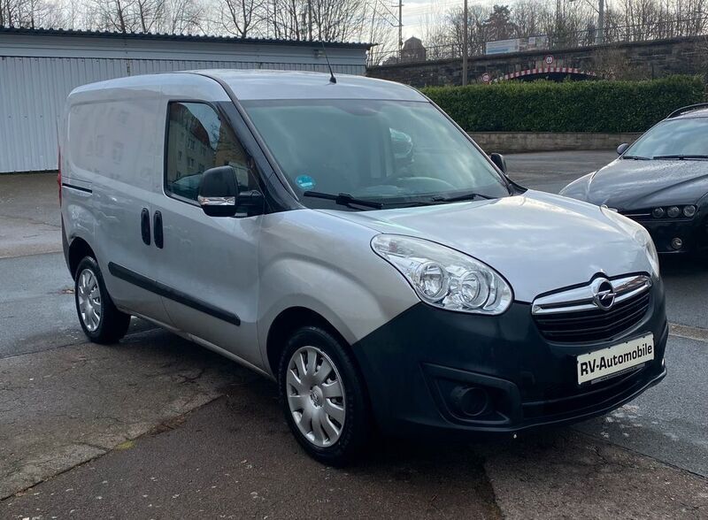 Gebraucht Opel Combo 90 PS (66 kW) 2015 Silber Van / Kleinbus