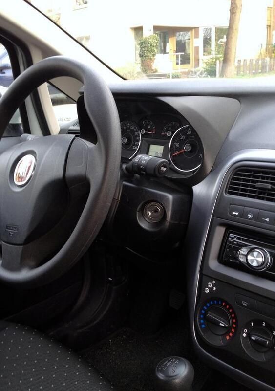 Gebraucht Fiat Punto 88 PS (64 kW) 2009 Weiß Kleinwagen