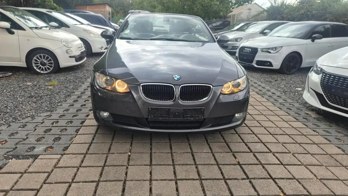 Gebraucht BMW 320 Cabriolet 170 PS (125 kW) 2008 Grau Cabrio
