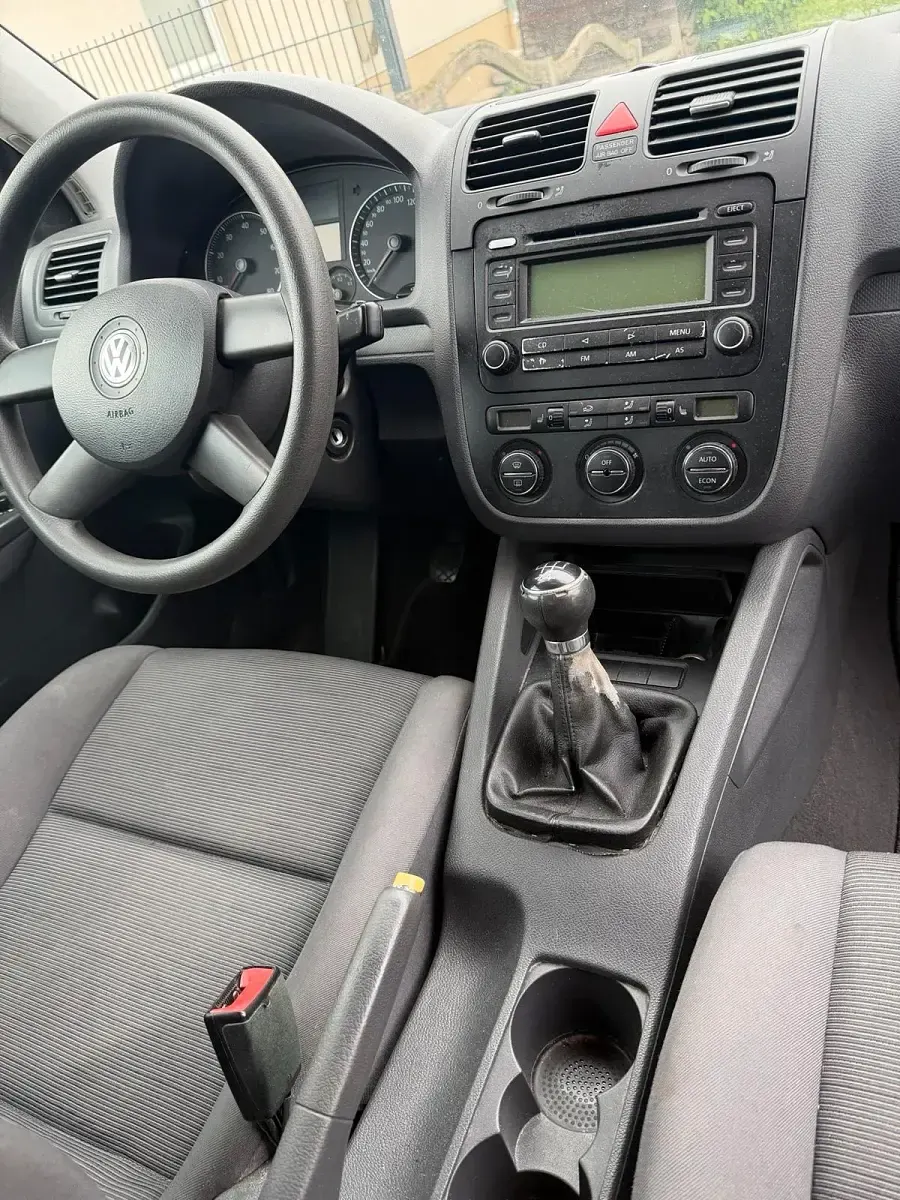 Gebraucht VW Golf V 75 PS (55 kW) 2004 Schwarz Kleinwagen