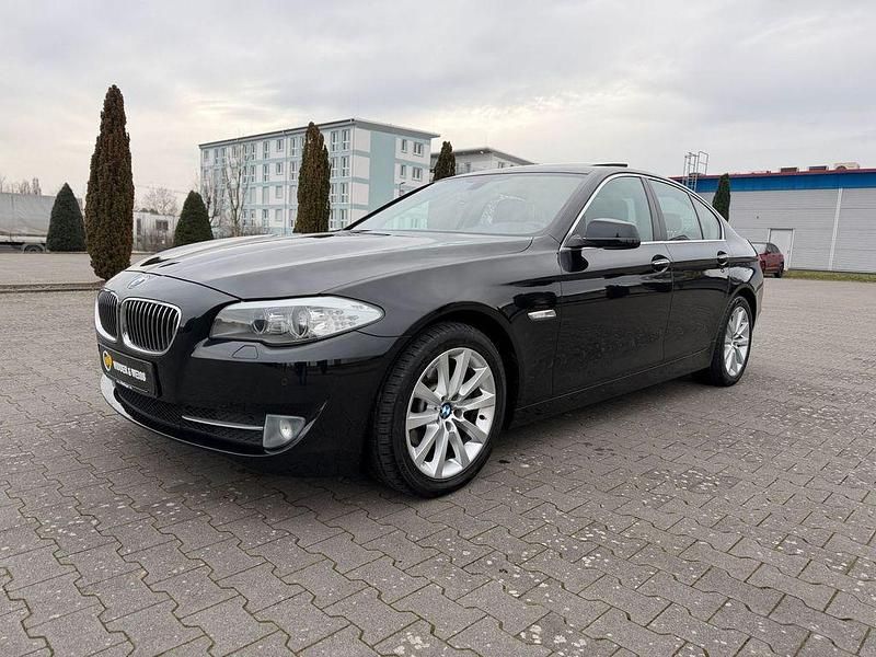 Gebraucht BMW 520 Comfort Edition 184 PS (135 kW) 2013 Schwarz Limousine