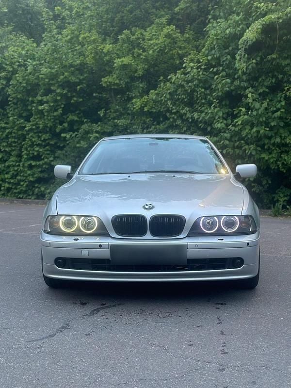 Second-hand BMW 530 231 CP (169 kW) 2000 Argintiu Berlinǎ