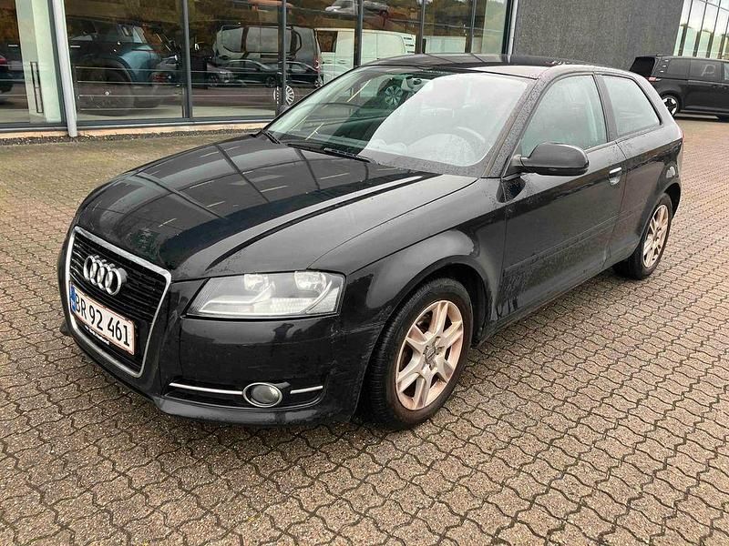 Gebraucht Audi A3 Attraction 105 PS (77 kW) 2011 Schwarz