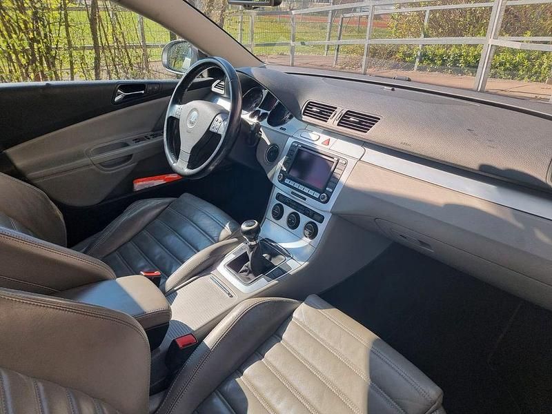 Gebraucht VW Passat 200 PS (147 kW) 2006 Grau Kombi