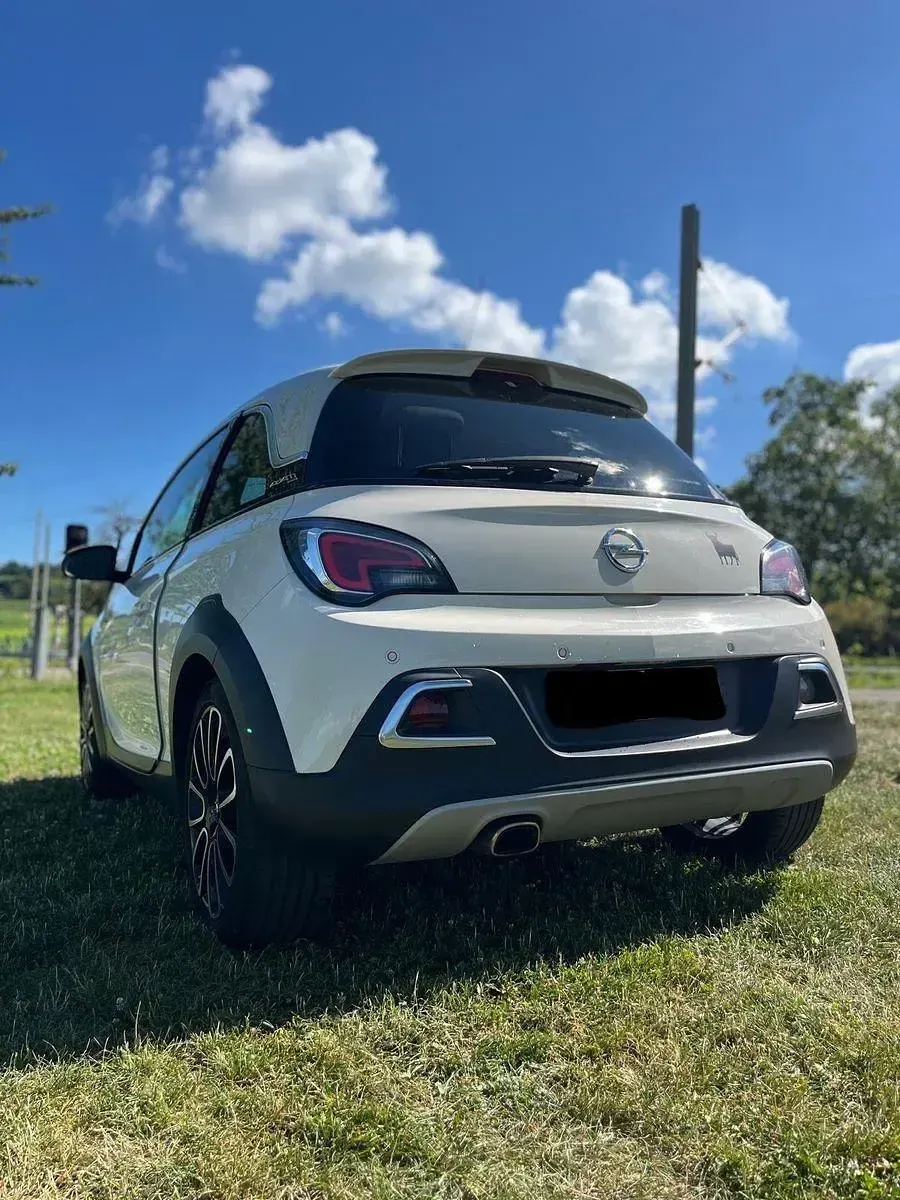 Gebraucht Opel Adam Rocks Rocks 101 PS (74 kW) 2018 Weiß Kleinwagen