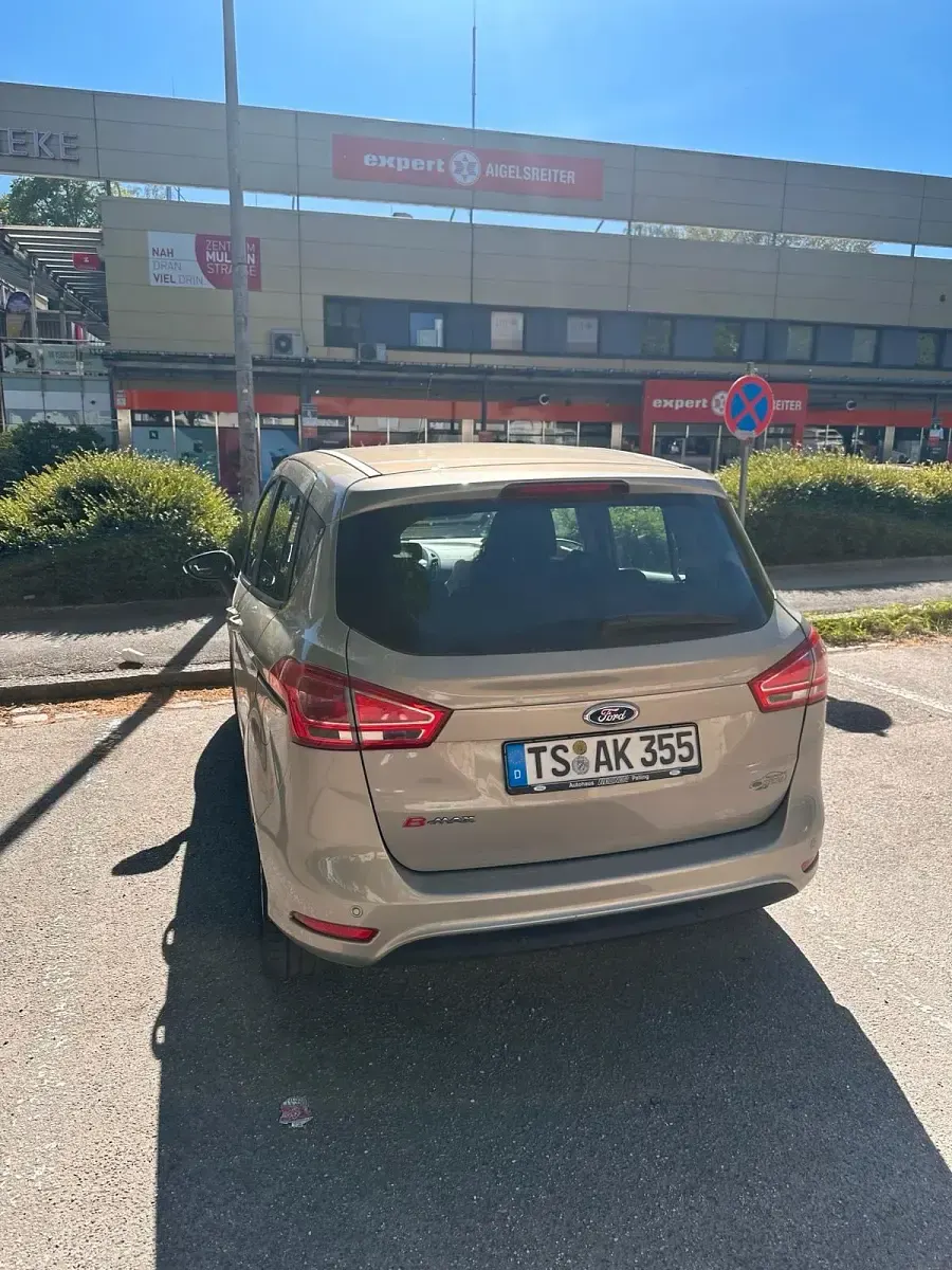 Używany Ford B-MAX 105 KM (77 kW) 2013 Srebrny Minivan