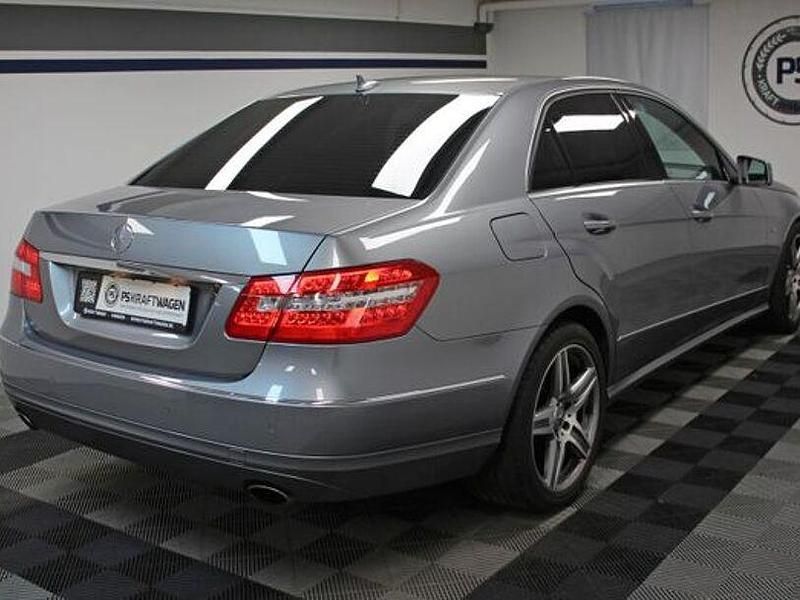 Gebraucht Mercedes E350 Avantgarde 292 PS (214 kW) 2009 Silber Limousine