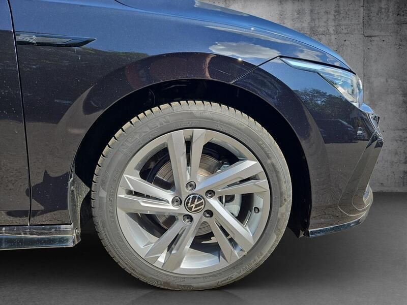 Gebraucht VW Golf VIII R-line 150 PS (110 kW) 2023 Schwarz Limousine