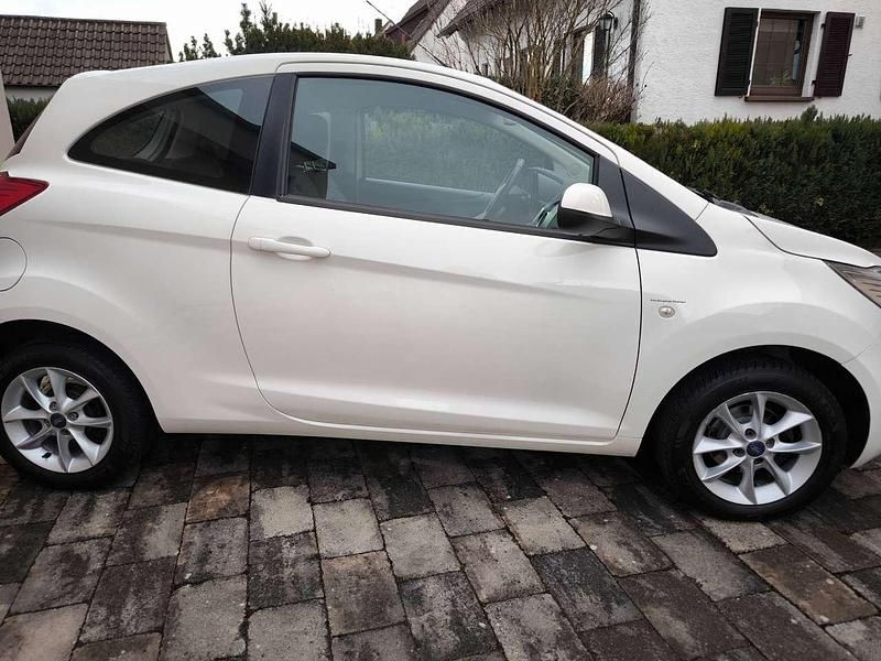 Gebraucht Ford Ka 69 PS (50 kW) 2014 Weiß Kleinwagen
