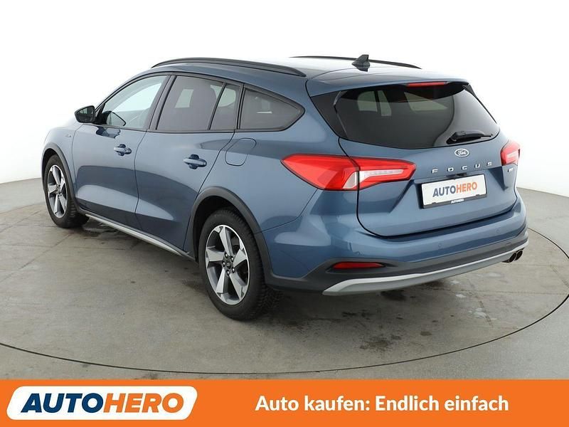 Gebraucht Ford Focus Active 125 PS (91 kW) 2021 Blau Kombi