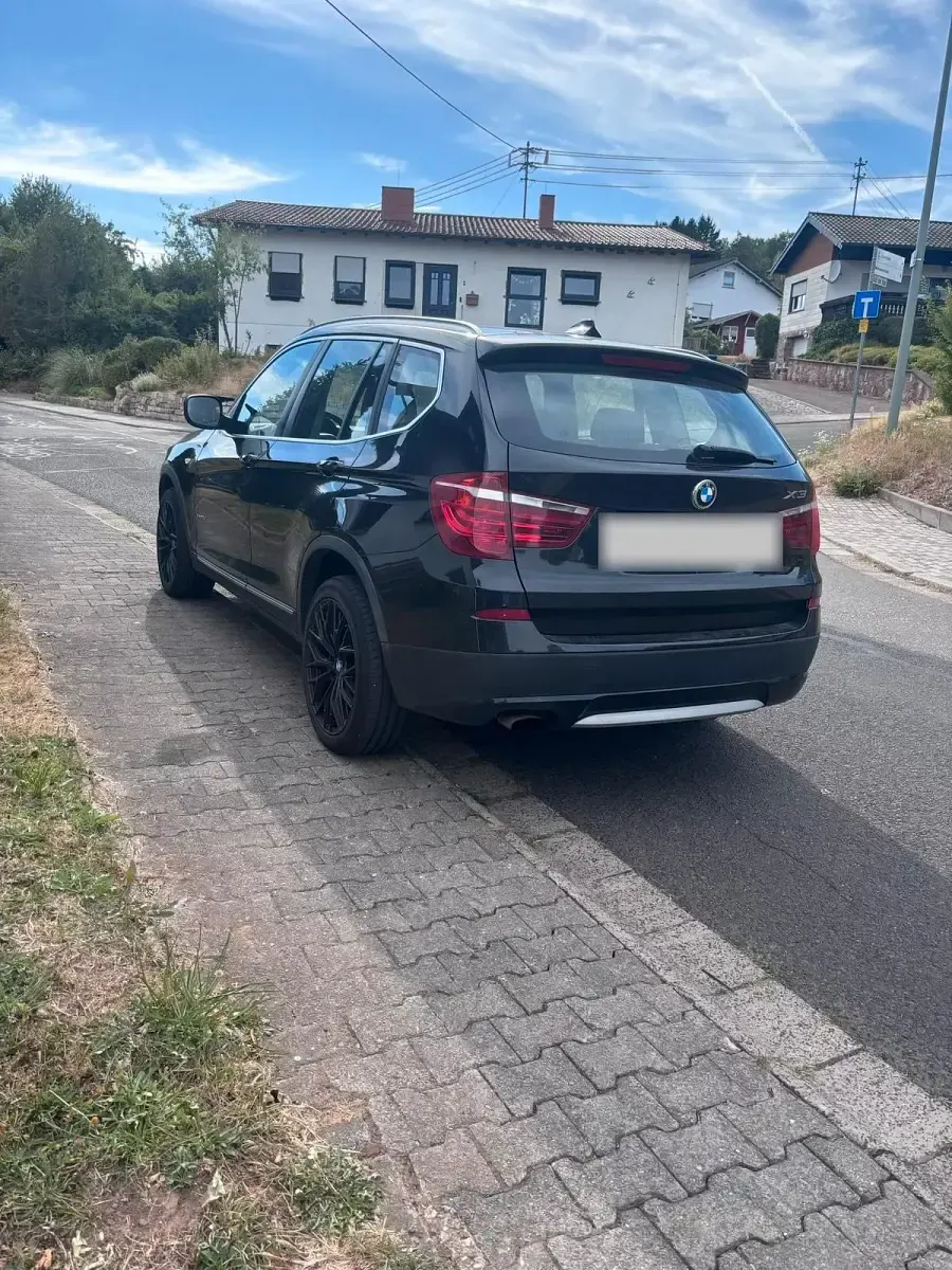 Gebraucht BMW X3 184 PS (135 kW) 2011 Schwarz SUV
