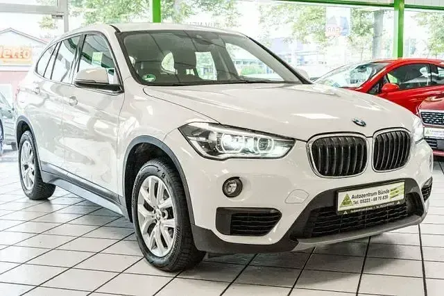 Używany BMW X1 Advantage 150 KM (110 kW) 2017 Biały SUV