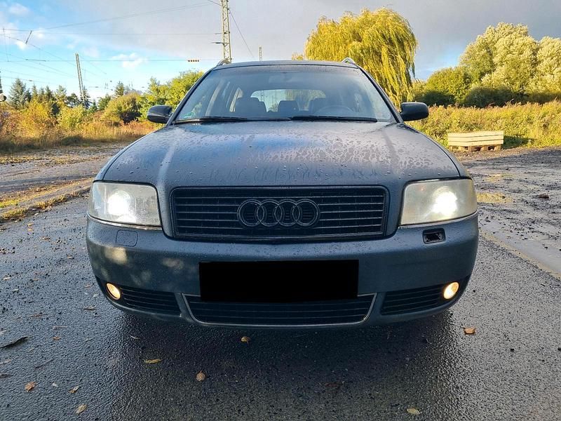 Grau Gebraucht 2003 Audi A6 Kombi | 1.490 € (Superpreis) - Bild 1/4