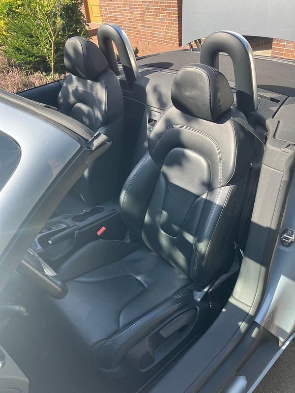 Gebraucht Audi TT Roadster 160 PS (117 kW) 2010 Andere farben Cabrio