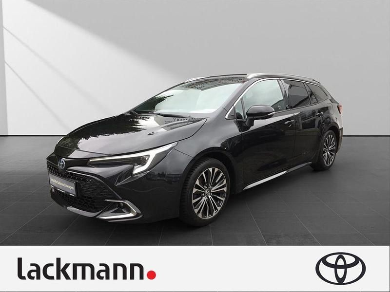 Schwarz Gebraucht 2023 Toyota Corolla Team Kombi | 26.890 € (Fairer Preis) - Bild 1/4