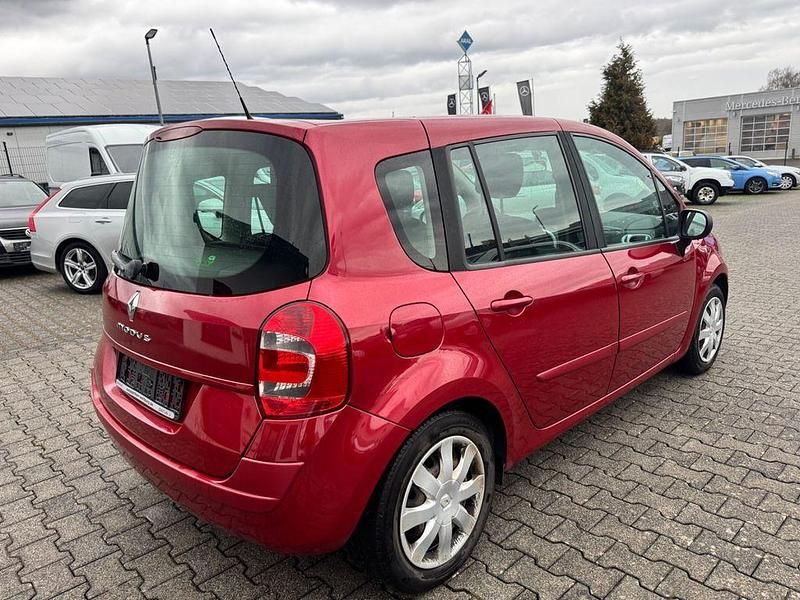 Gebraucht Renault Grand Modus Dynamique 101 PS (74 kW) 2010 Rot Van / Kleinbus