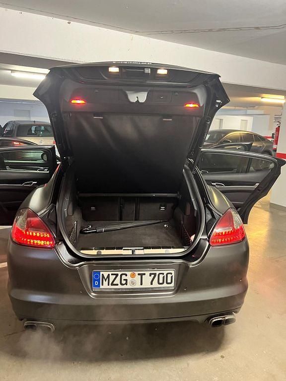 Gebraucht Porsche Panamera S 400 PS (294 kW) 2013 Schwarz Limousine