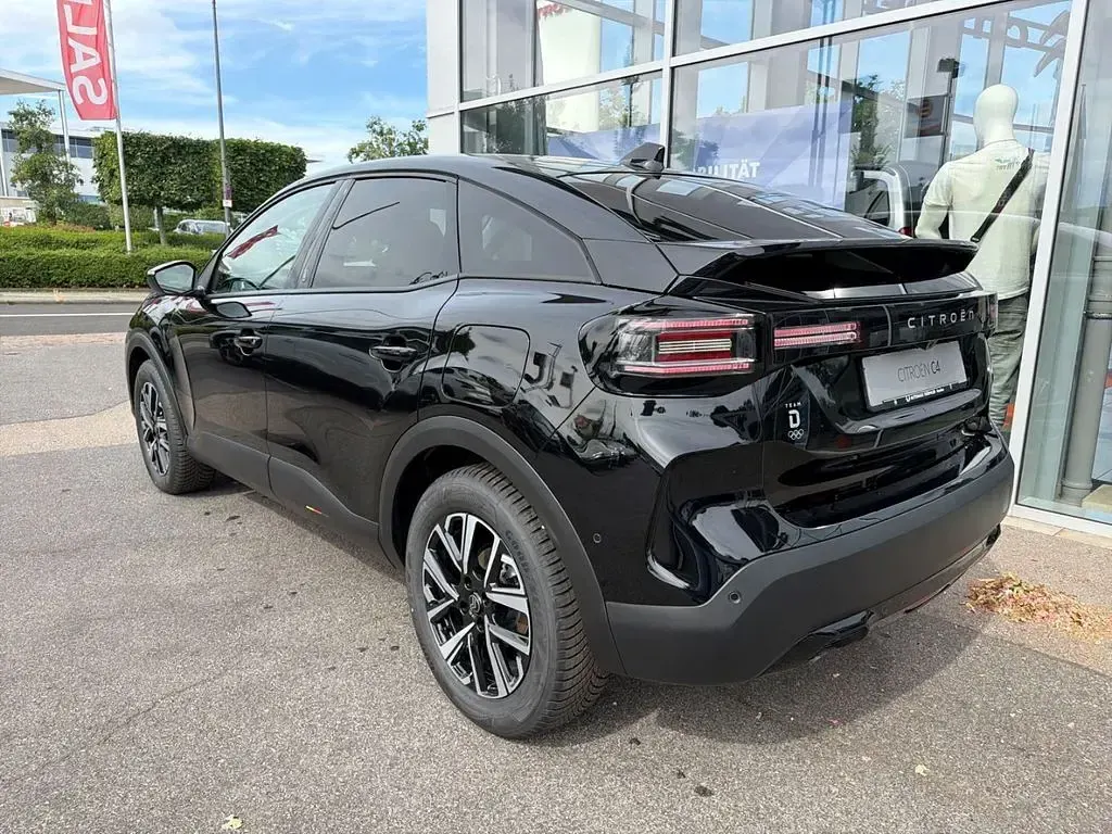 Neu Citroën C4 145 PS (106 kW) 2026 Schwarz SUV