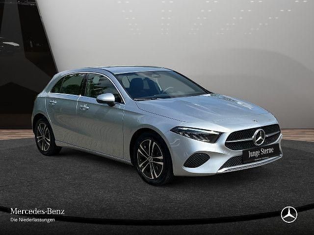 Gebraucht 2024 Mercedes A180 | 27.290 € (Superpreis) - Bild 1/4