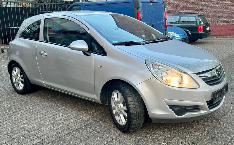 Gebraucht Opel Corsa Selection 60 PS (44 kW) 2009 Silber Kleinwagen