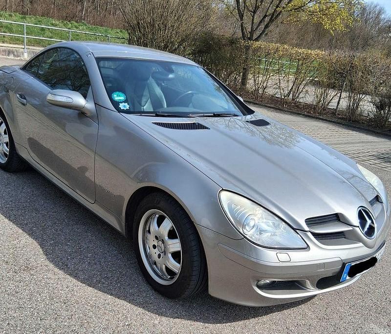 Gebraucht Mercedes SLK200 163 PS (119 kW) 2005 Silber Cabrio