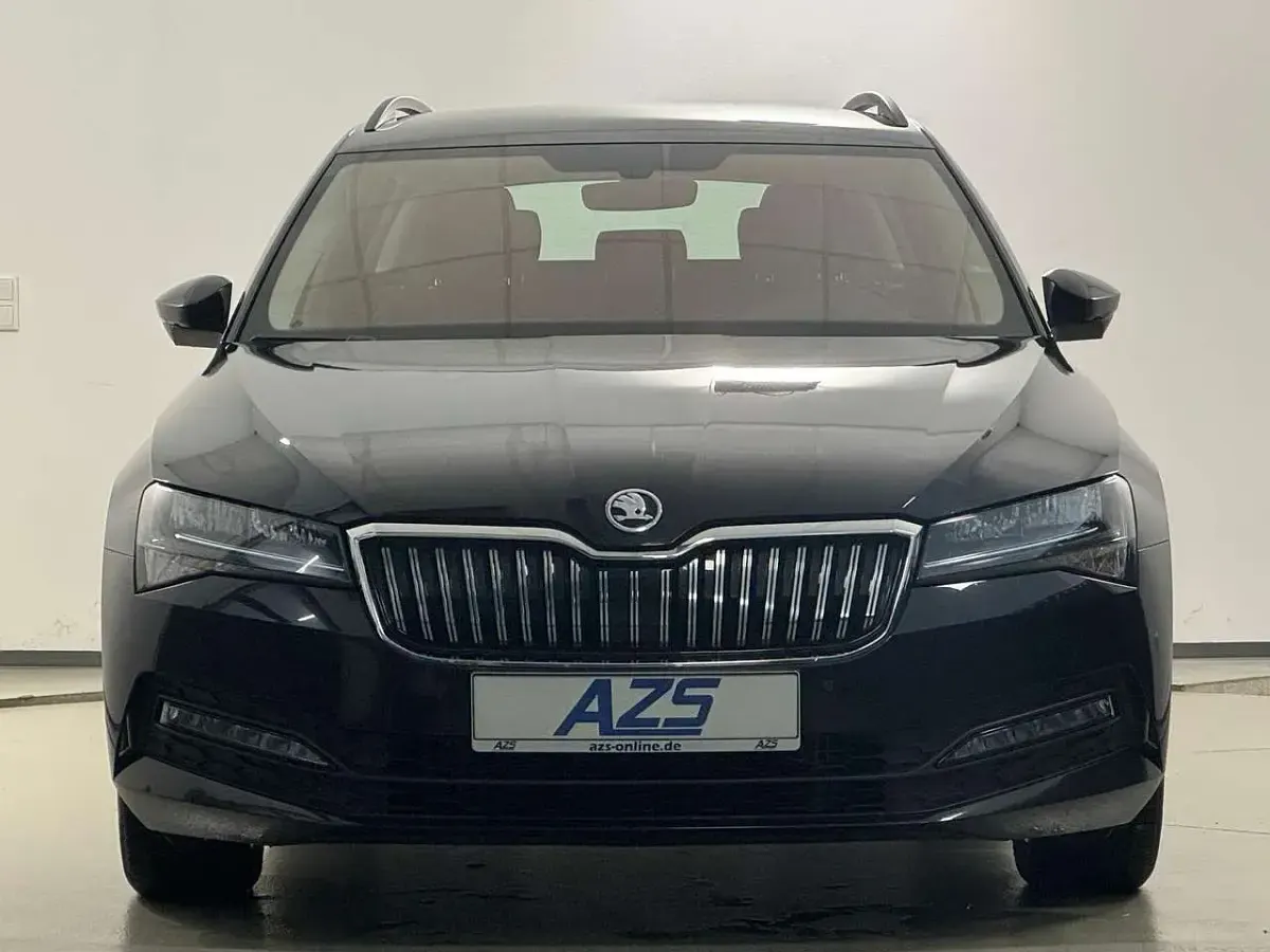 Gebraucht Skoda Superb Ambition 200 PS (147 kW) 2022 Schwarz Kombi