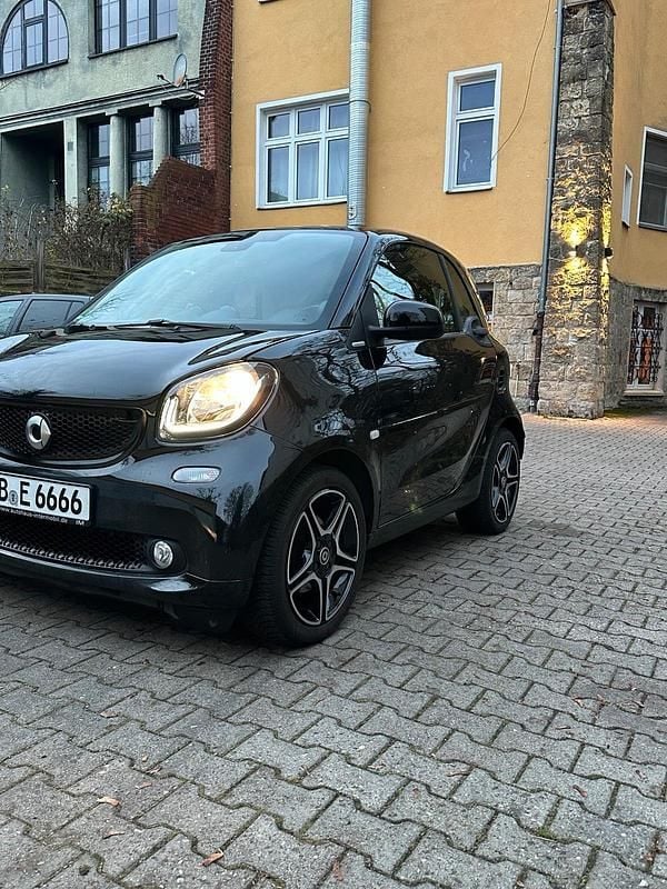Gebraucht Smart ForTwo Coupé Brabus 90 PS (66 kW) 2016 Schwarz Coupé
