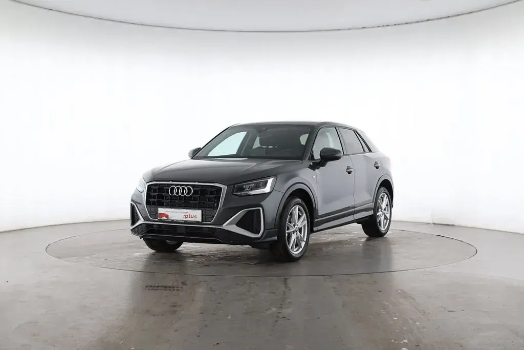 Gebraucht Audi Q2 S-Line 116 PS (85 kW) 2025 Daytonagrau perleffekt SUV