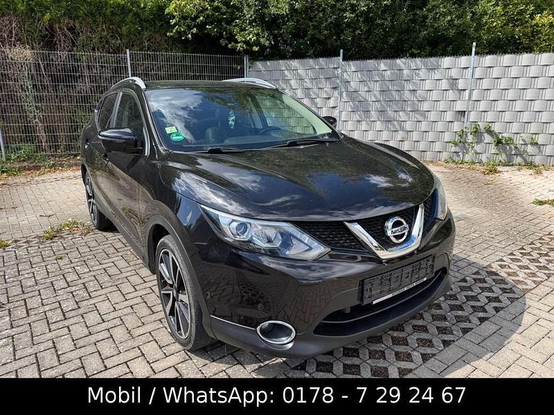 Schwarz Gebraucht 2015 Nissan Qashqai Tekna SUV | 11.500 € (Fairer Preis) - Bild 1/4