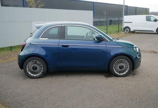 Second-hand Fiat 500e 86 kW (118 CP) 2023 Verde Berlinǎ