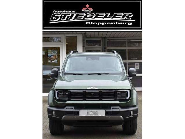 Neu Baic BJ40 234 PS (172 kW) 2025 Grün SUV