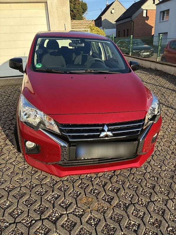 Rot Gebraucht 2022 Mitsubishi Space Star Select Limousine | 8.500 € (Superpreis) - Bild 1/4