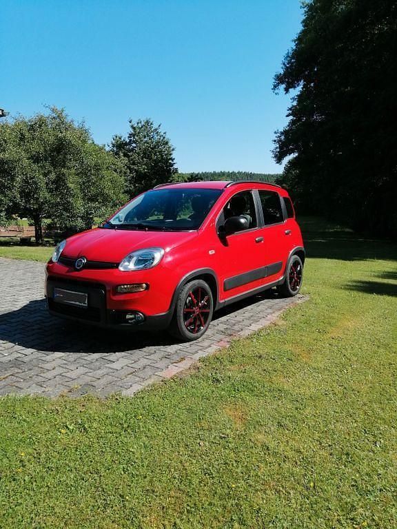 Rot Gebraucht 2022 Fiat Panda City Life Kleinwagen | 10.700 € (Fairer Preis) - Bild 1/4