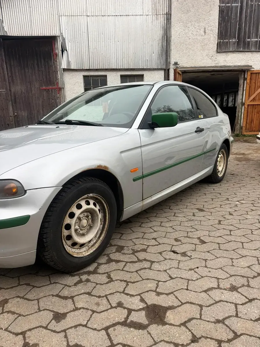 Gebraucht BMW 316 115 PS (84 kW) 2004 Silber Coupé