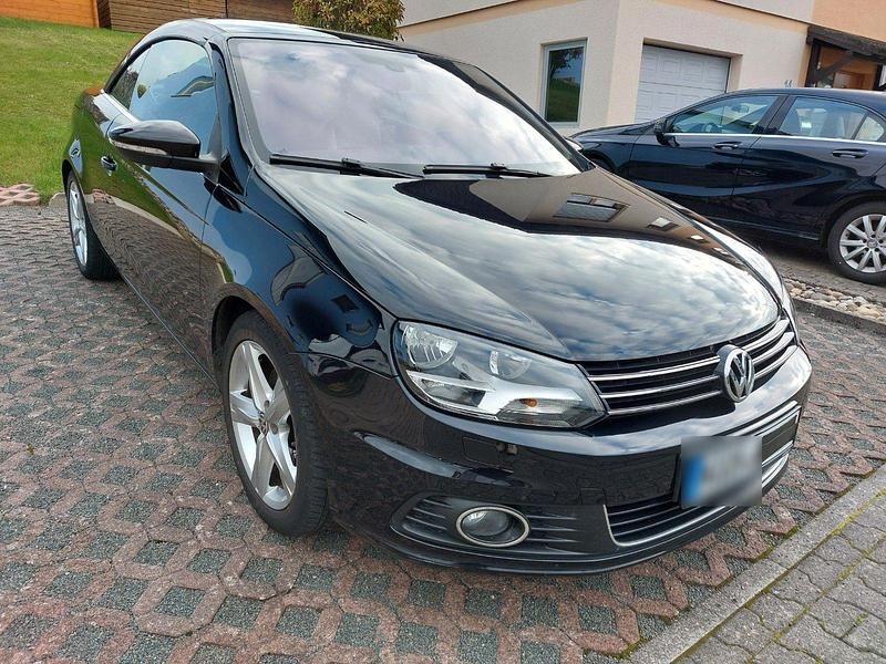Usata VW Eos 160 CV (117 kW) 2011 Nero Cabrio