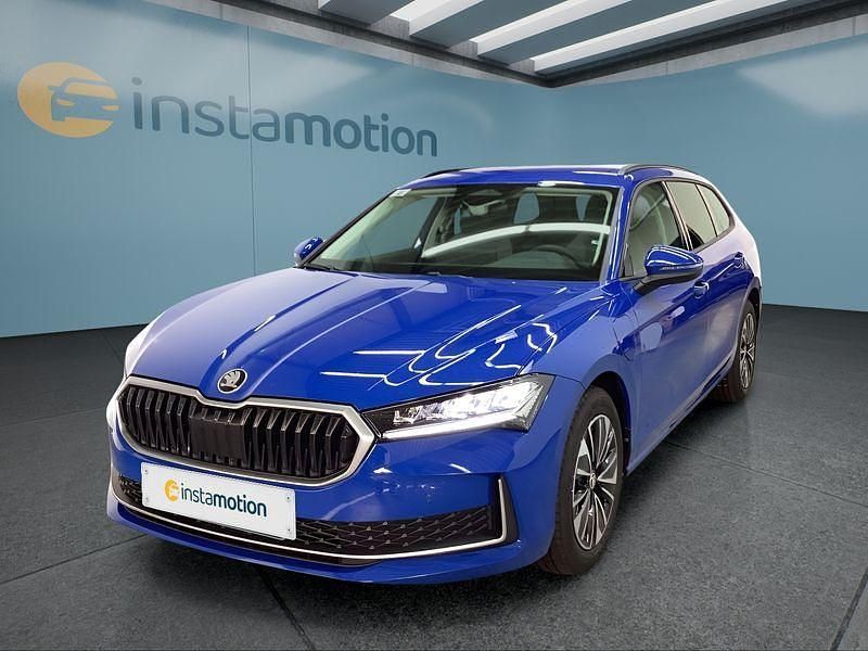Gebraucht Skoda Superb 204 PS (150 kW) 2024 Blau Kombi